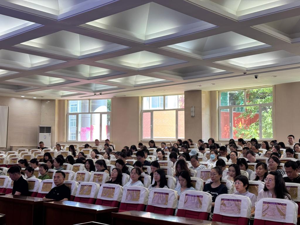 聚焦课材协同建设 赋能教师专业成长